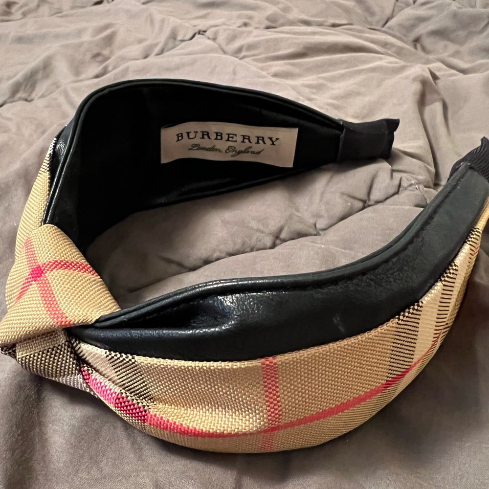 Authentic Burberry Headband! Barely used, amazing condition